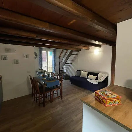 דירה Casa Di Reginaldo Al Capo פלרמו